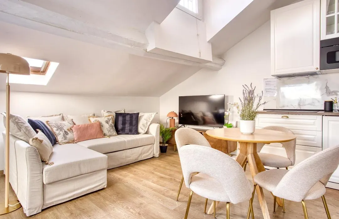 Hostmate - Milano- Corso Como - Garibaldi-1